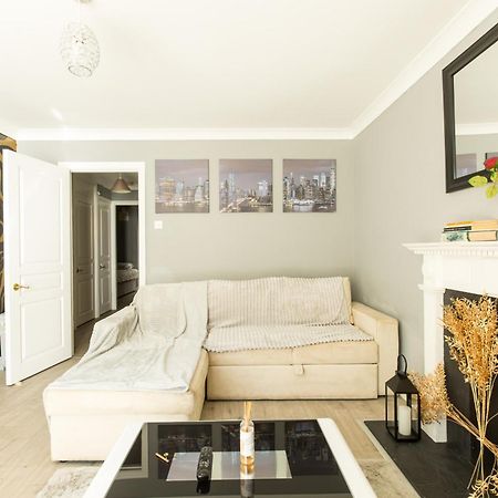 Modern Elegant Central Apt With Parking Dublin Exterior photo